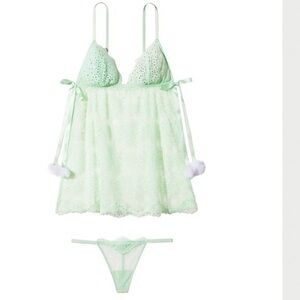 New Victoria’s Secret Flyaway Lace Babydoll Set
